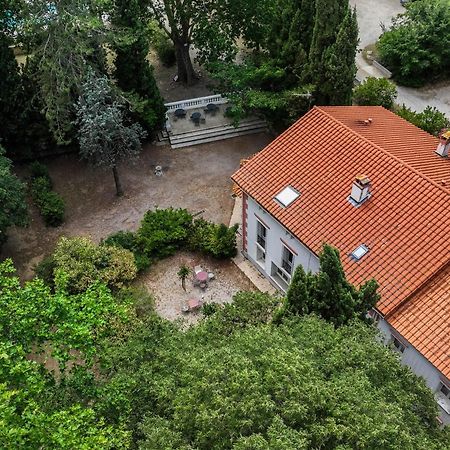 Domaine Castell De Bles Bed & Breakfast Saint-Genis-des-Fontaines Exterior photo