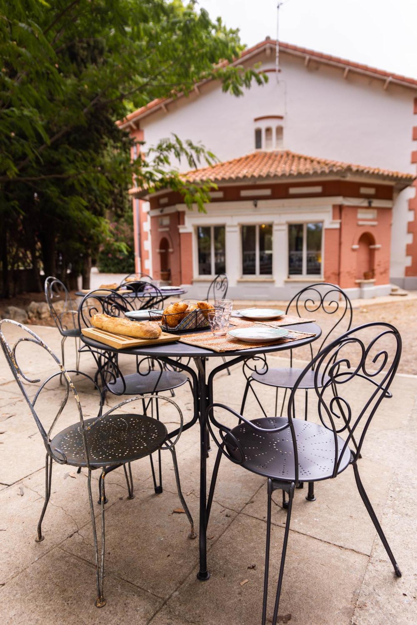 Domaine Castell De Bles Bed & Breakfast Saint-Genis-des-Fontaines Exterior photo